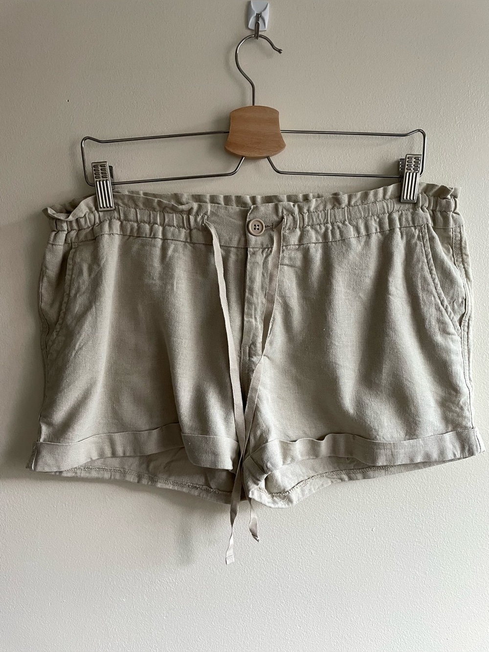 Old Navy Linen Blend Shorts Women’s Size 8 Beige Elastic Waist Summer Casual